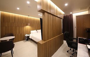 Brown Dot Hotel Sinan