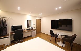 Brown Dot Hotel Sinan