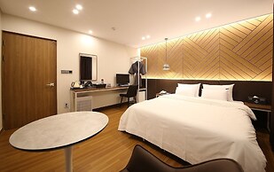 Brown Dot Hotel Sinan