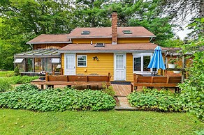 Canandaigua Getaway w/ Deck & Sunroom!