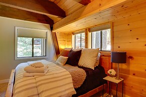 Westwood Lakefront Cabin w/ Hot Tub & Boat Dock!