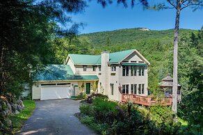 Charming Thornton Escape w/ Sauna + Gazebo!