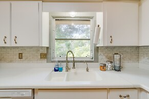 Tranquil Venice Escape w/ Private Backyard Oasis!