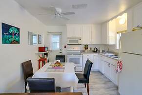 Fenced Yard & Grill: Orville Cottage Near Trails!