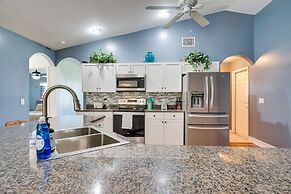 Cape Coral Vacation Rental: Close to Golf Courses!