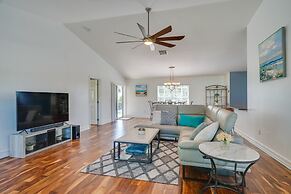 Cape Coral Vacation Rental: Close to Golf Courses!