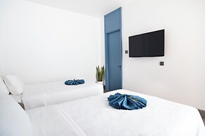 Velar Hotel