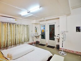 DoiSamoeDao Hostel