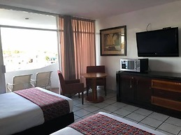 HOTEL ZONA DORADA SUITES