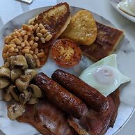 Rostrevor Valley Holiday Park- En-suite Rooms with Hot tub and Private