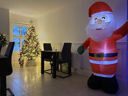 Rostrevor Valley Holiday Park- En-suite Rooms with Hot tub and Private