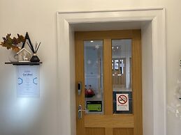 Rostrevor Valley Holiday Park- En-suite Rooms with Hot tub and Private