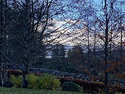 Rostrevor Valley Holiday Park- En-suite Rooms with Hot tub and Private