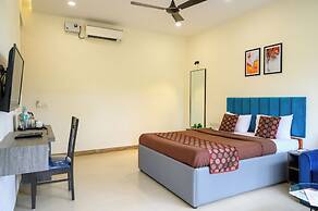 Girivihar Holiday club - Pure Veg