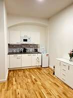 Helen Homestay Florenc Newly Apartment