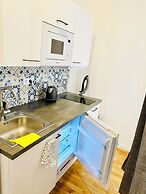 Helen Homestay Florenc Newly Apartment