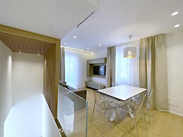 Arcioun Suite Apartment Via Bellaria