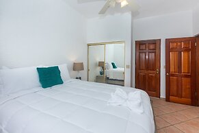 Pineapple Villa 142 2 Bedroom Condo by RedAwning