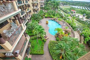 Pineapple Villa 142 2 Bedroom Condo by RedAwning