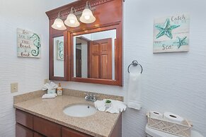 Pineapple Villa 142 2 Bedroom Condo by RedAwning