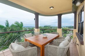 Pineapple Villa 142 2 Bedroom Condo by RedAwning