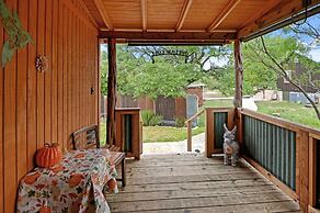 Outlaw Love 1 Bedroom Cabin by Redawning
