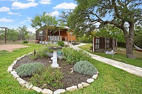 Outlaw Love 1 Bedroom Cabin by Redawning