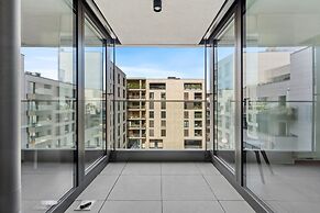 Stylish Apt in Cloche dOr w balconyID233