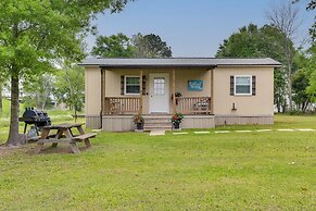 Near Parks & Lakes: Pet-friendly Winnie Cottage