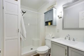 Near Parks & Lakes: Pet-friendly Winnie Cottage