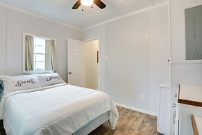 Near Parks & Lakes: Pet-friendly Winnie Cottage