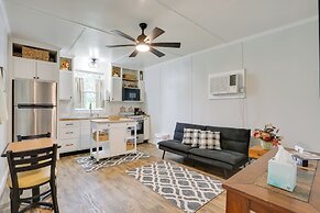 Near Parks & Lakes: Pet-friendly Winnie Cottage