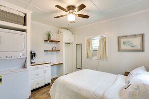 Near Parks & Lakes: Pet-friendly Winnie Cottage