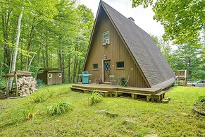 A-frame Cabin w/ Furnished Deck in Becket!