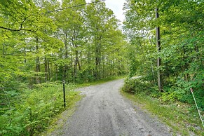 A-frame Cabin w/ Furnished Deck in Becket!