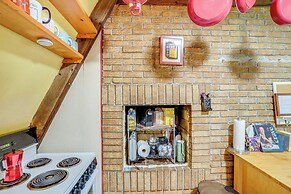 A-frame Cabin w/ Furnished Deck in Becket!