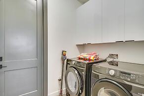 Pool & Outdoor Kitchen: Waterfront Cape Coral Home