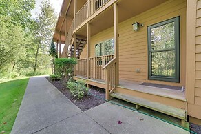 Modern Bellaire Condo: Pool Access, Near Skiing!
