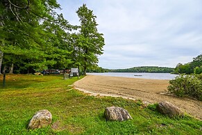 Spacious Tolland Home w/ Deck + Screened Porch!