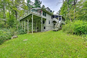Spacious Tolland Home w/ Deck + Screened Porch!
