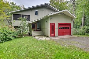 Spacious Tolland Home w/ Deck + Screened Porch!