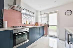 Spacious 3 Bedroom House in Barry