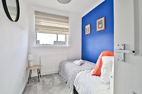 Spacious 3 Bedroom House in Barry