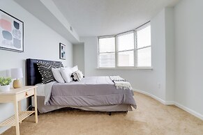 Fantastic Condo Ballston with gym