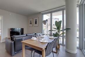 Cozy Apartments Near the Metro