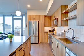 Cozy Apartments Near the Metro