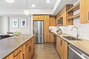 Cozy Apartments Near the Metro