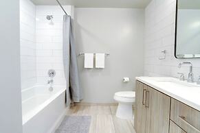 Cozy Apartments Near the Metro