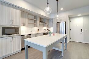 Cozy Apartments Near the Metro