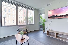 Cozy Apartments Near the Metro